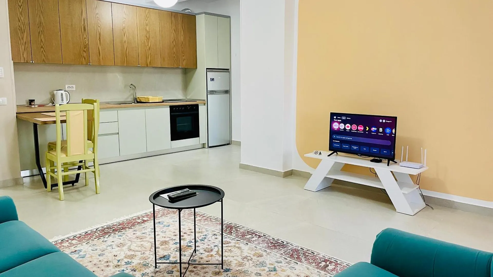 Eurovelo - Entire Apartment - City Center Divjaka Albanien