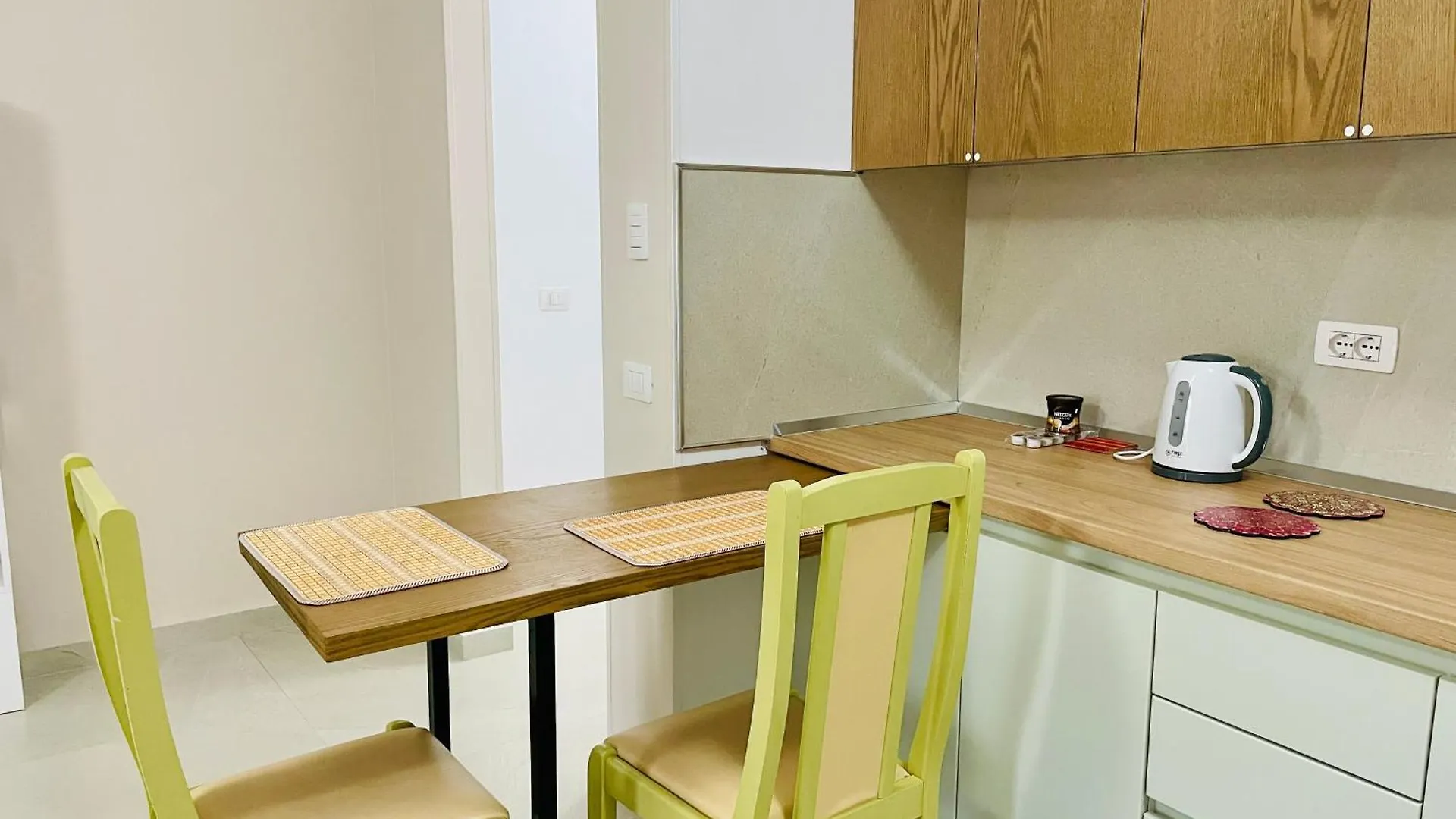 Eurovelo - Entire Apartment - City Center Divjaka